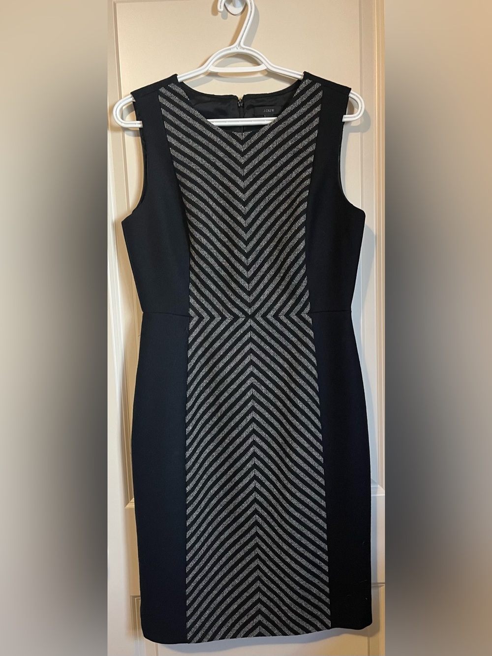 J. CREW Black & Grey Wool Blend Sheath
Dress Size 6